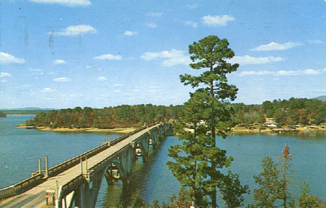 Highway 7 crosses Lake Hamilton on this bridge.